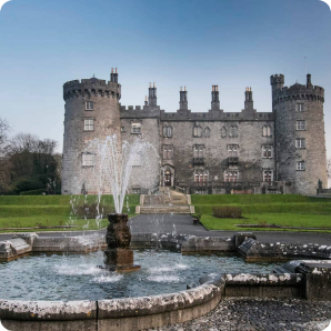 Front view of Kilkenny Castle